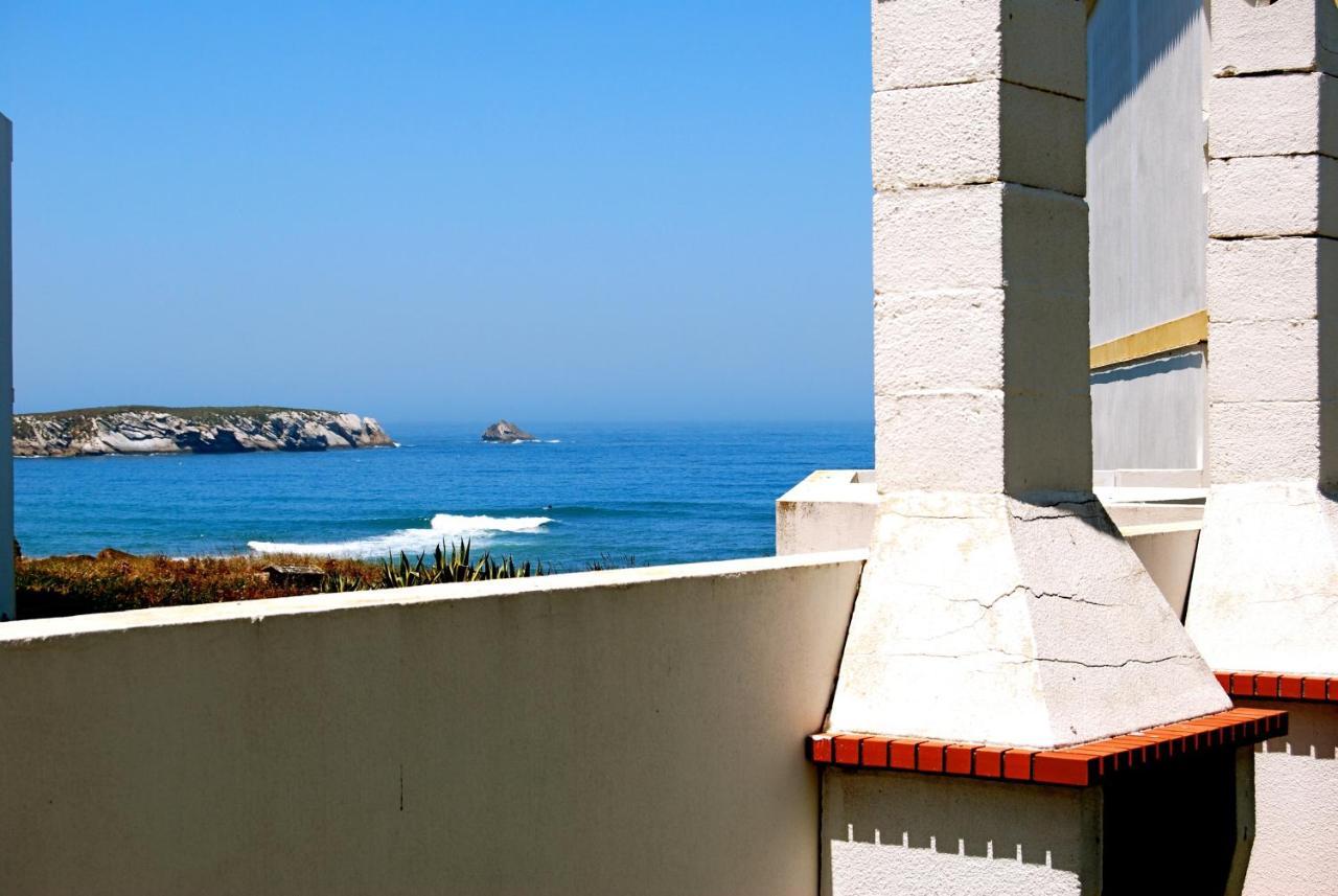 Casa Pedro - Baleal Beach, Balcony, Pool Exterior photo