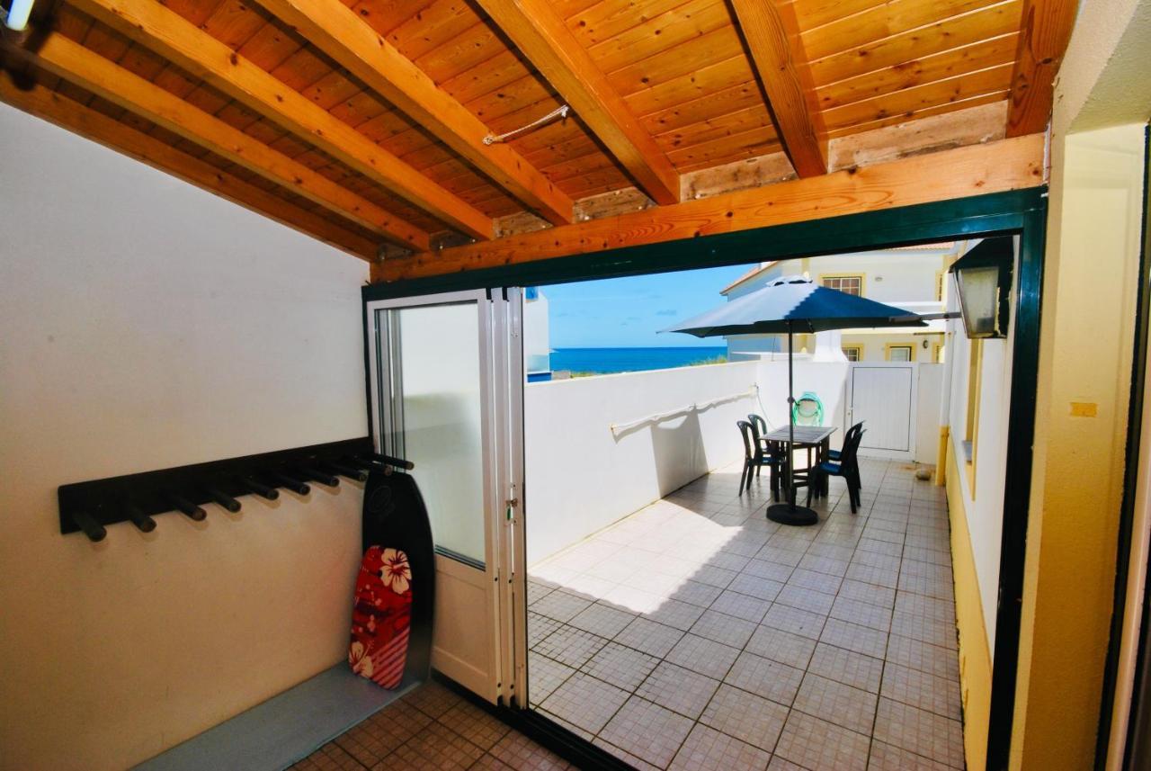 Casa Pedro - Baleal Beach, Balcony, Pool Exterior photo