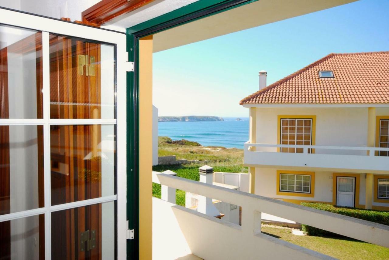 Casa Pedro - Baleal Beach, Balcony, Pool Exterior photo